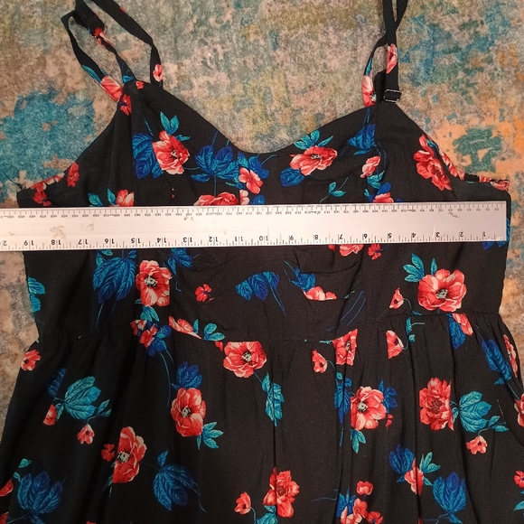 Torrid spaghetti strap Floral Black Dress with Red and Blue Accents size 2x - Picture 5 of 7